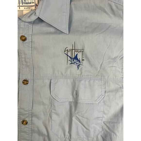 Guy Harvey Shirt XL Light Blue Fish Nylon‎ Button Up Short Sleeve Swordfish Logo - Picture 3 of 6